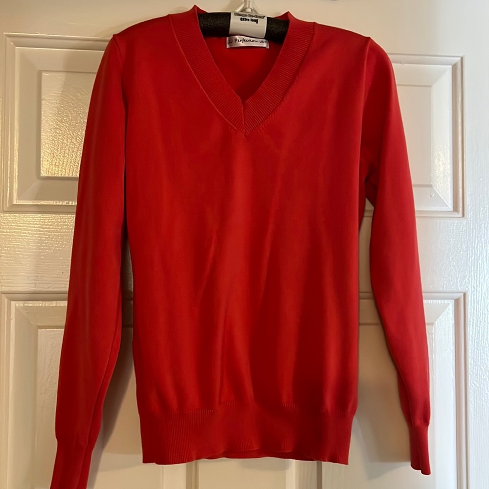 JJ Perfection v-neck sweater